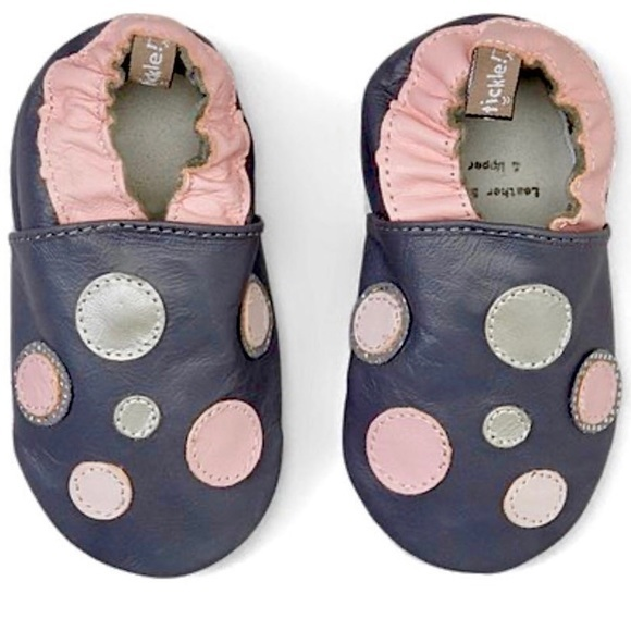 Tommy Tickle Gray & Pink
Polka Dot Leather‎ Bootie moccasins - Picture 1 of 1